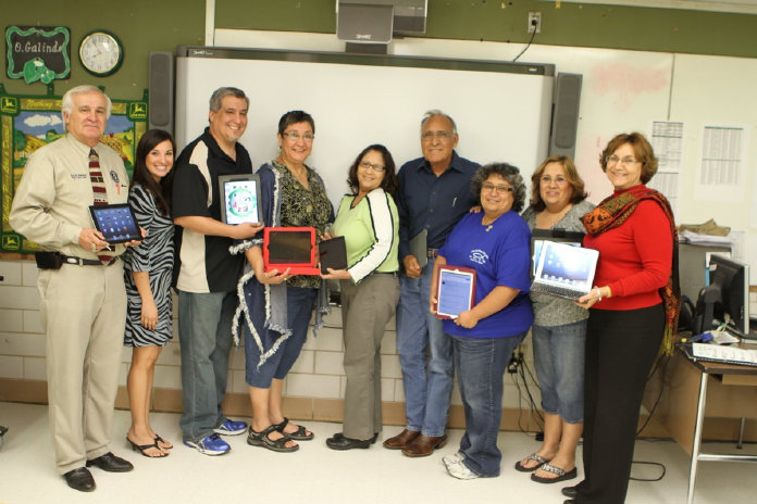 i-Pad Class Graduates